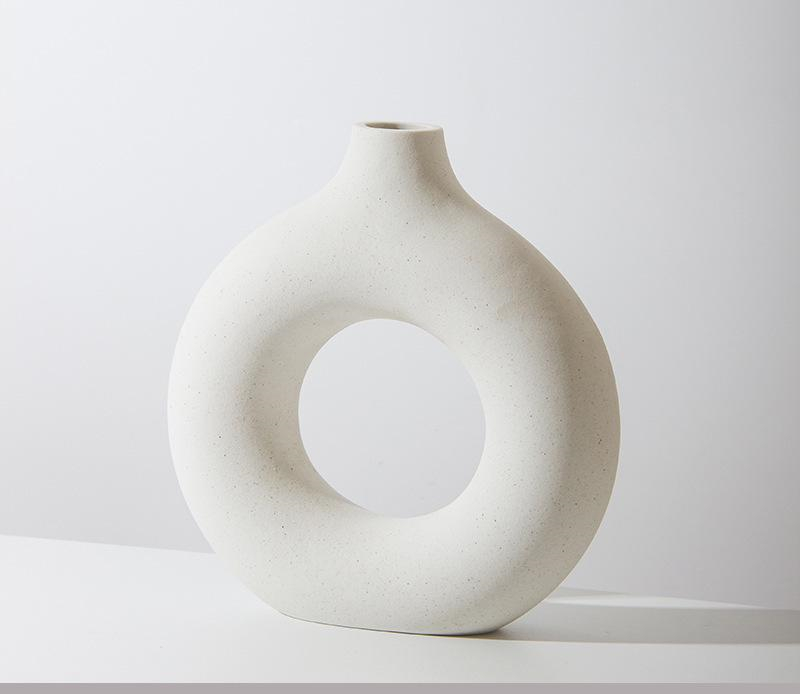 Alba Sculptural Vase