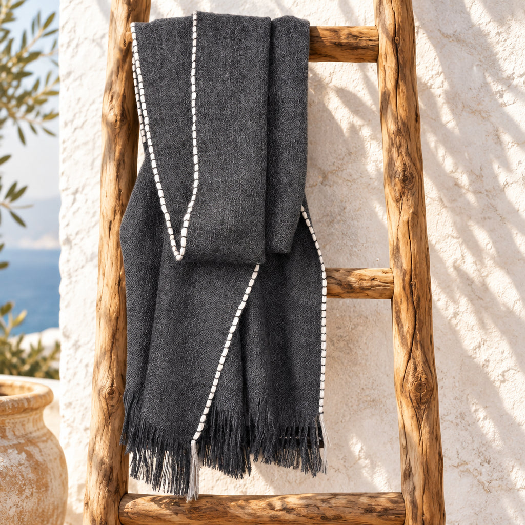 Aoata Charcoal Alpaca Scarf